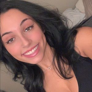 Meet your Posher, Cassie